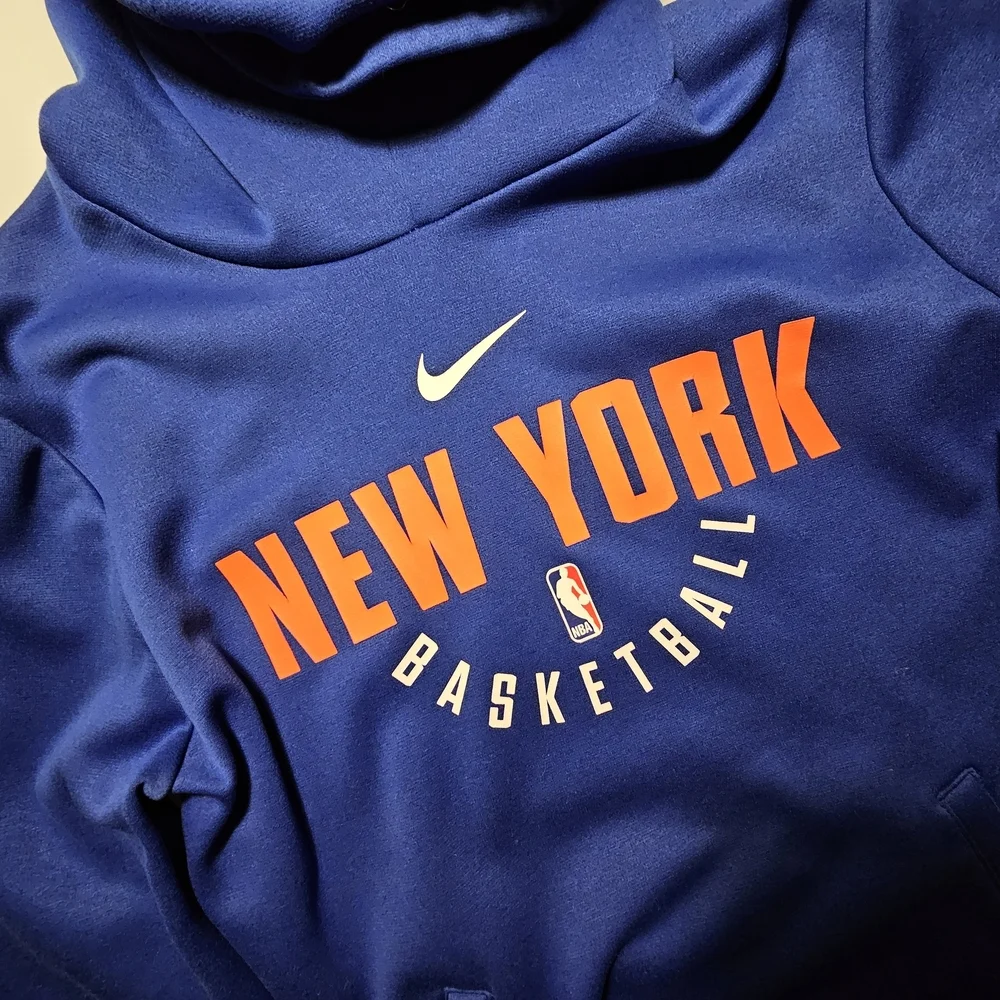 Nike NBA New York Basketball Hoodie - Picture 3 of 15